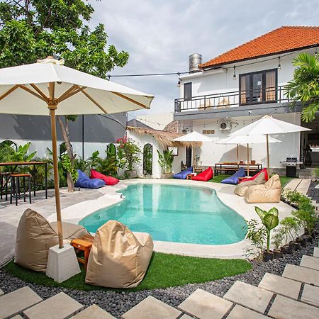 What The Duck Backpackers Canggu Exterior foto