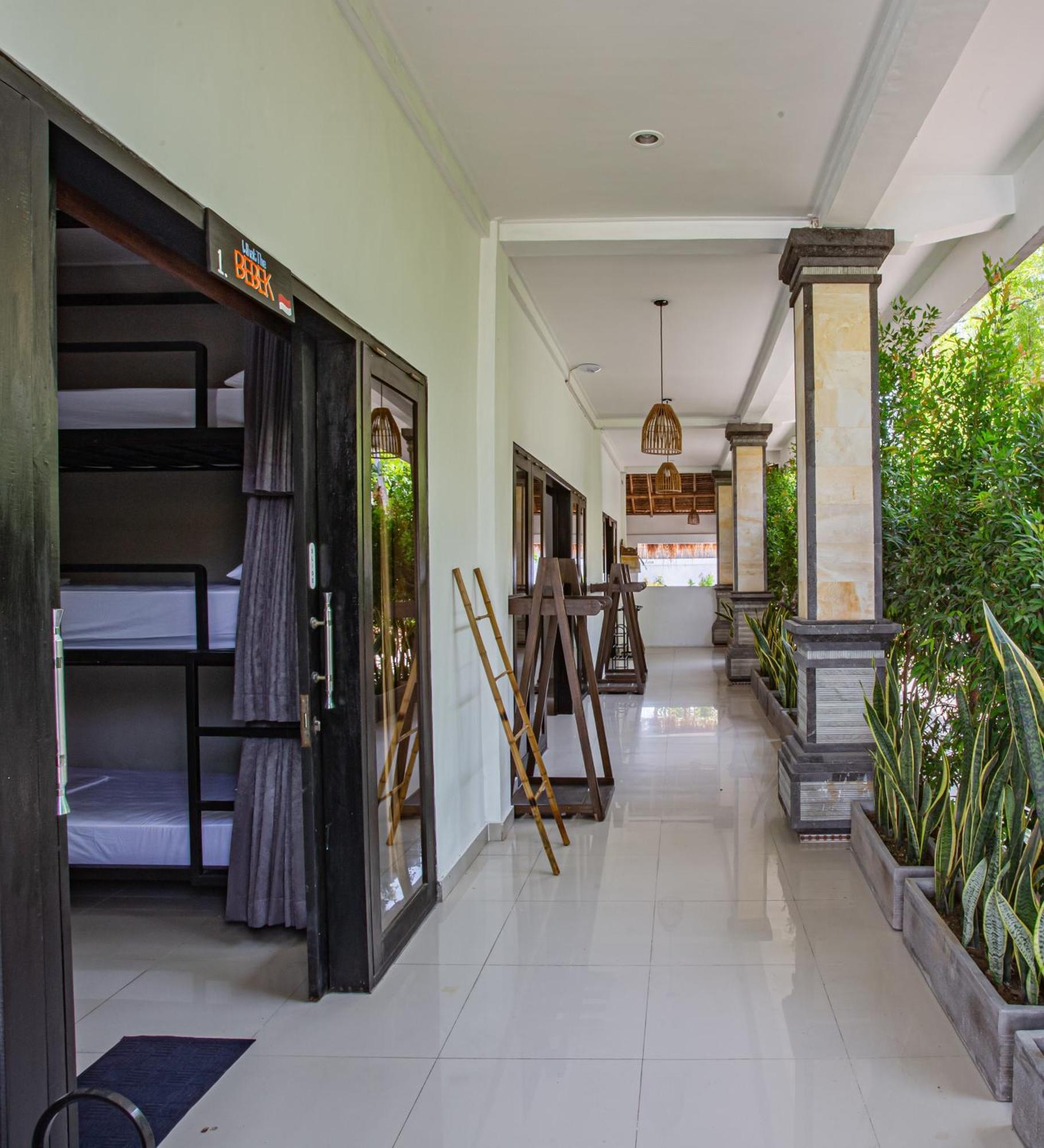 What The Duck Backpackers Canggu Exterior foto
