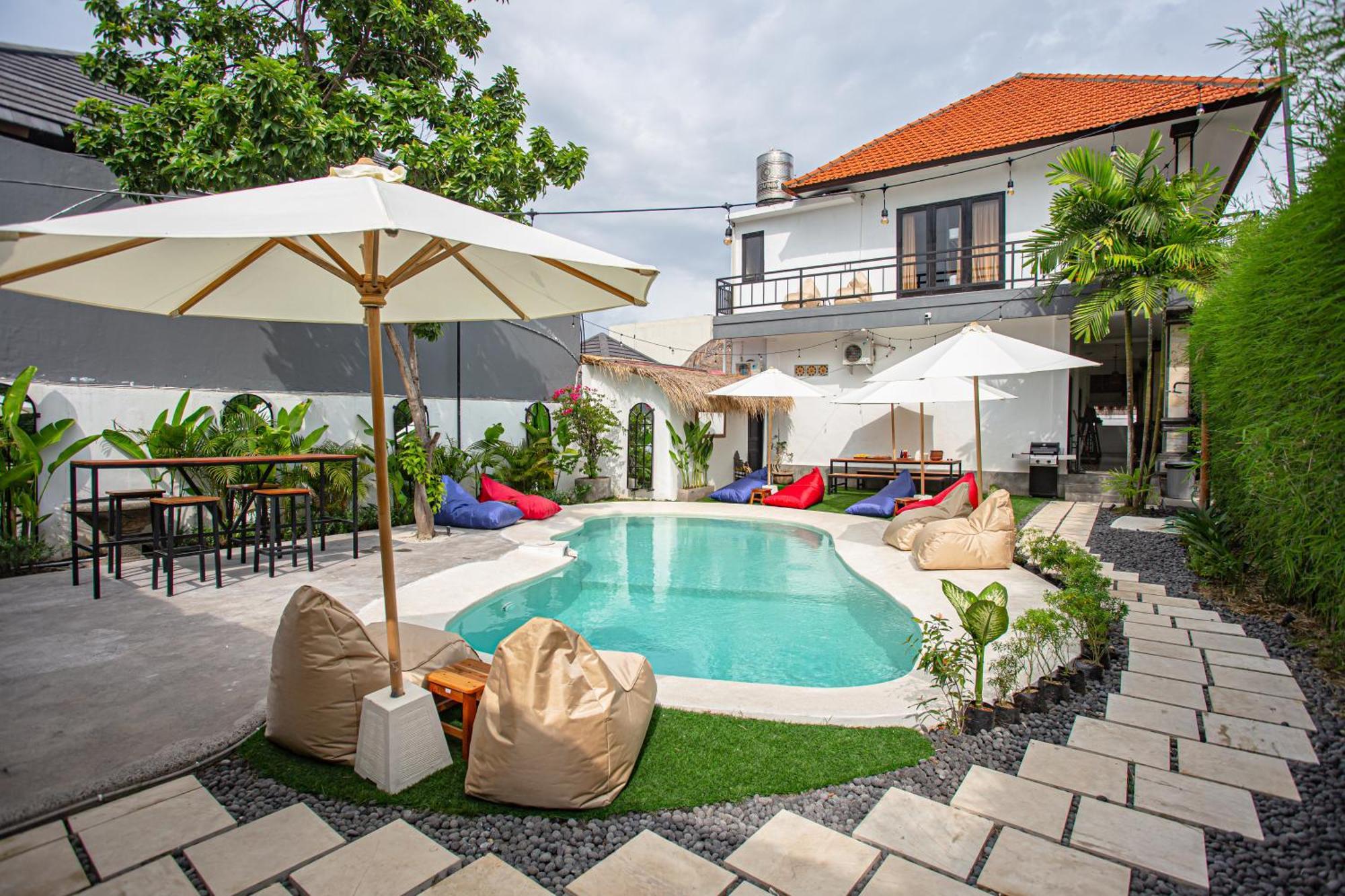 What The Duck Backpackers Canggu Exterior foto