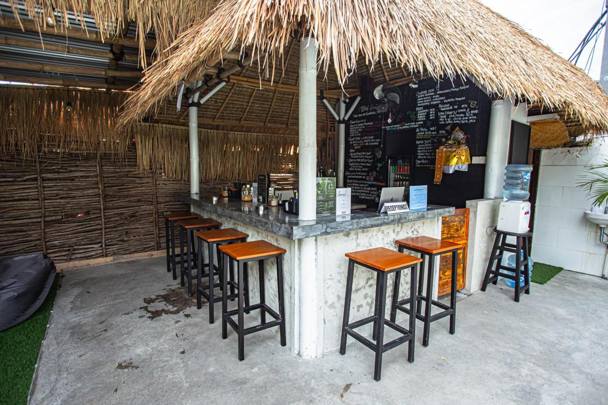 What The Duck Backpackers Canggu Exterior foto